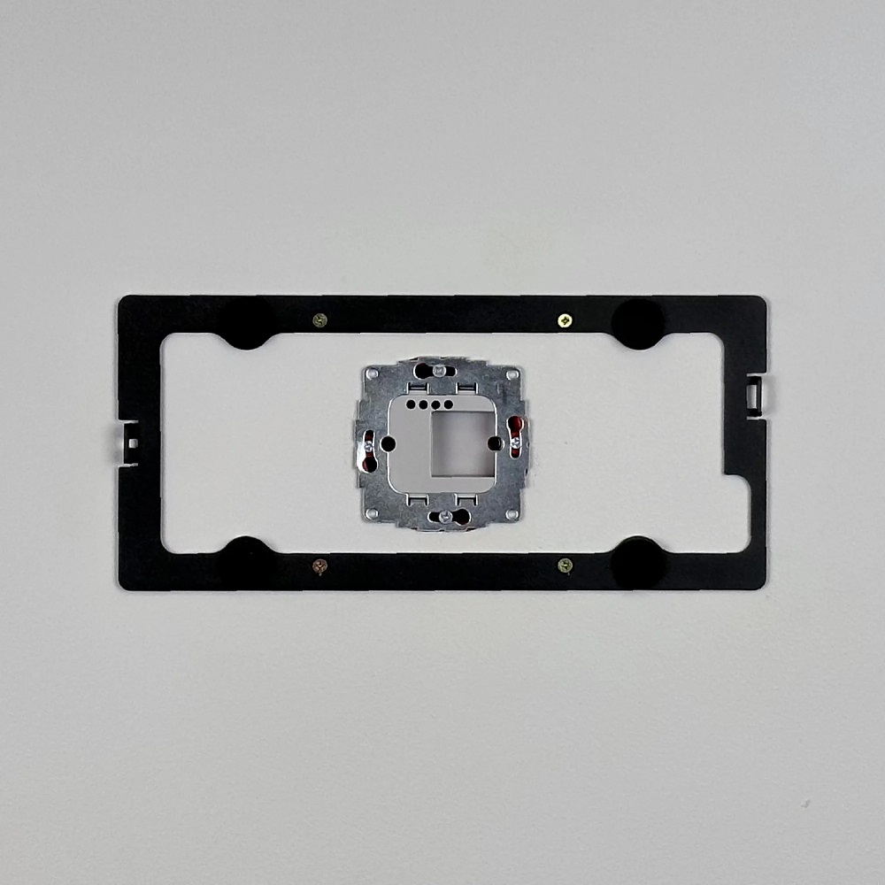 Wall mount for iPad 10 10.9-inch | Displine Dame Wall 2.0