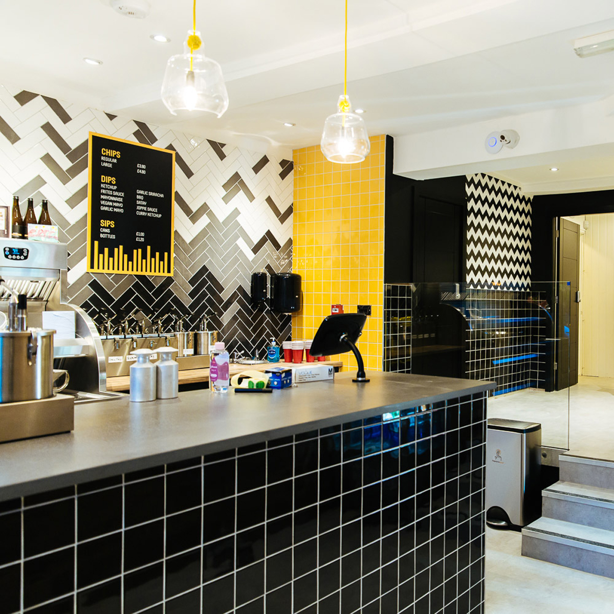 Bouncepad Flex adjustable tablet / iPad kiosk with gooseneck