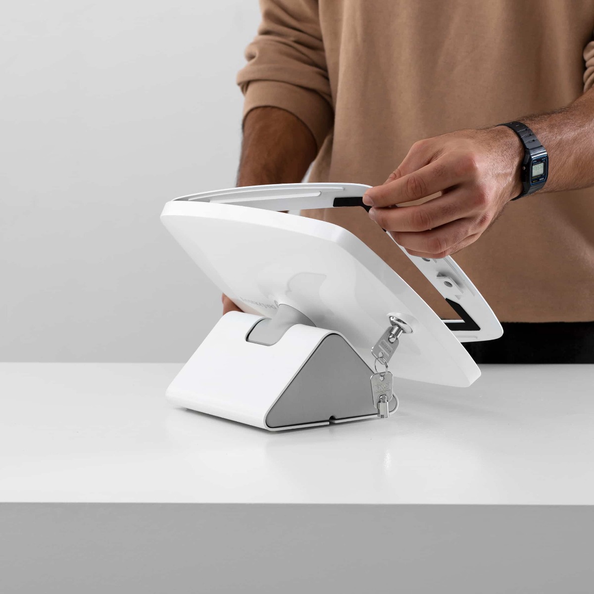 Bouncepad Flip freestanding tablet and iPad kiosk